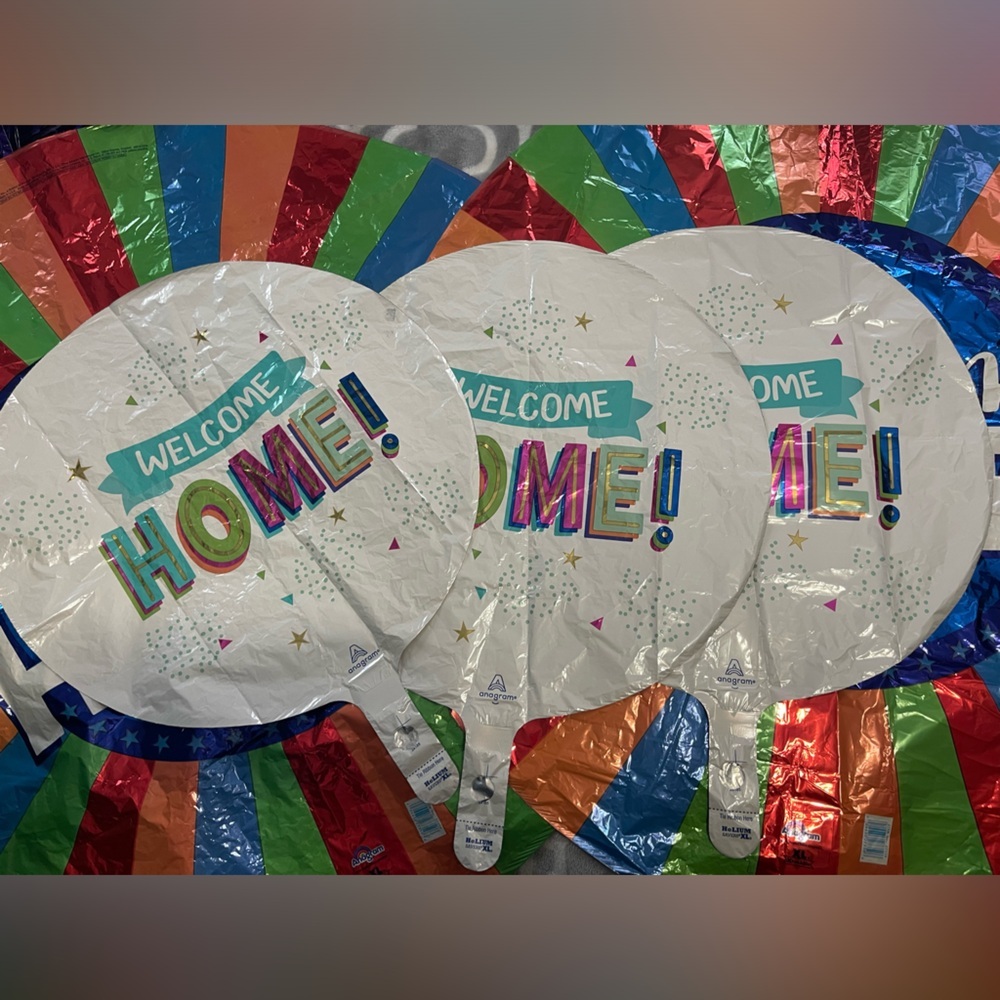 Welcome Home Helium balloons, (2) GIANT 32” round, (3) 18” round, new